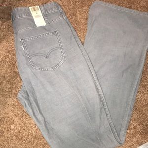 Corduroy Levi’s